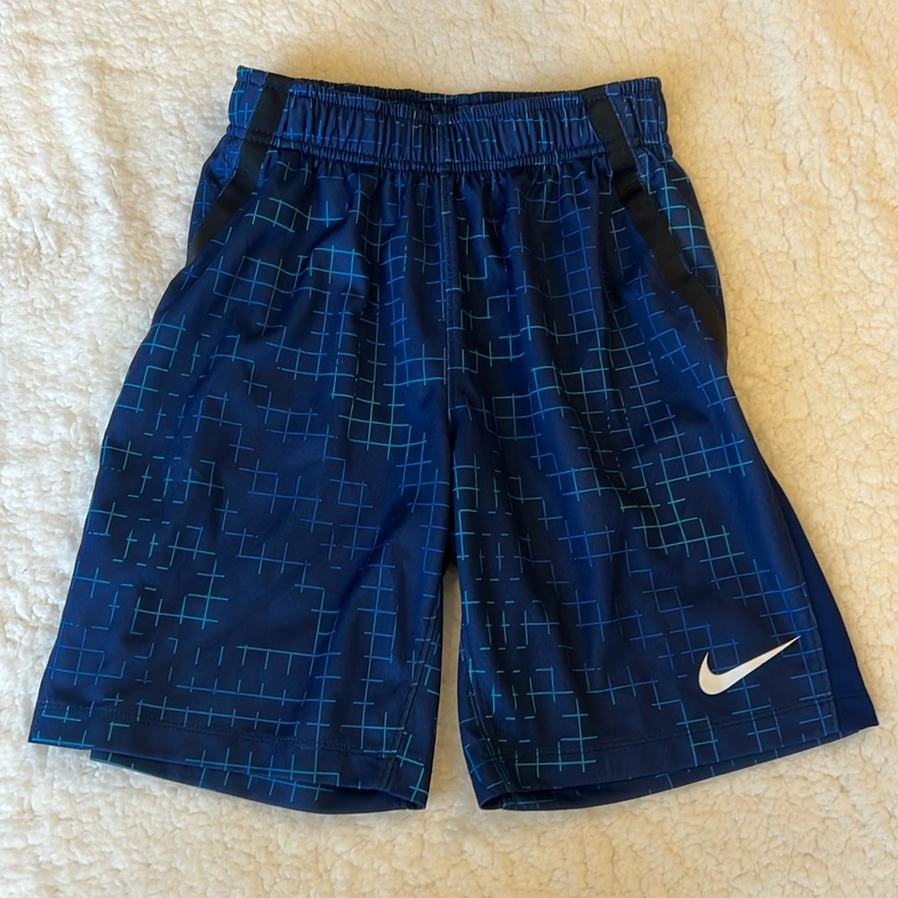Nike Dri-fit Shorts - Size S